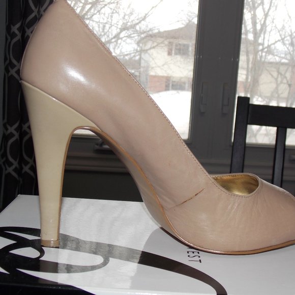 Size 10M Nine West Heels - Picture 8 of 8